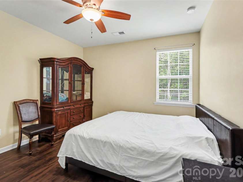 9530 Reid Hall Lane, Matthews, NC 28105.  MLS# CAR4391240, YatesRealty ID 33893. 