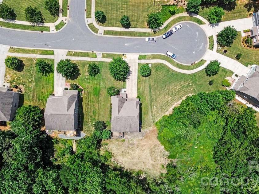 9530 Reid Hall Lane, Matthews, NC 28105.  MLS# CAR4391240, YatesRealty ID 33893. 