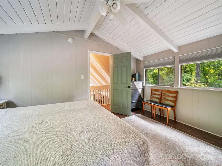 13831 Woody Point Road, Charlotte, NC 28278.  MLS# CAR4283409, YatesRealty ID 33894. 