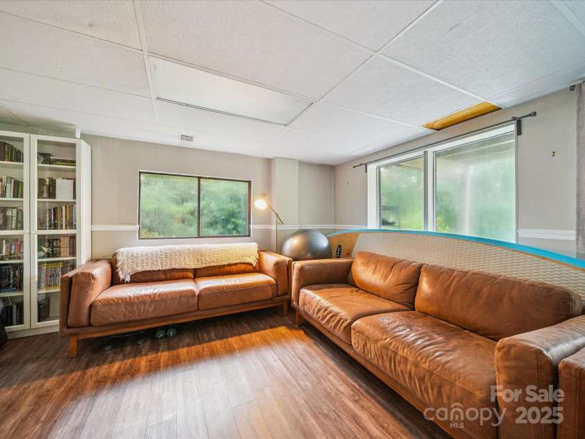 13831 Woody Point Road, Charlotte, NC 28278.  MLS# CAR4283409, YatesRealty ID 33894. Living area