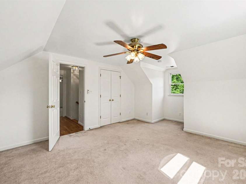 9624 Forest Drive, Charlotte, NC 28216.  MLS# CAR4392664, YatesRealty ID 33894. Bedroom 3