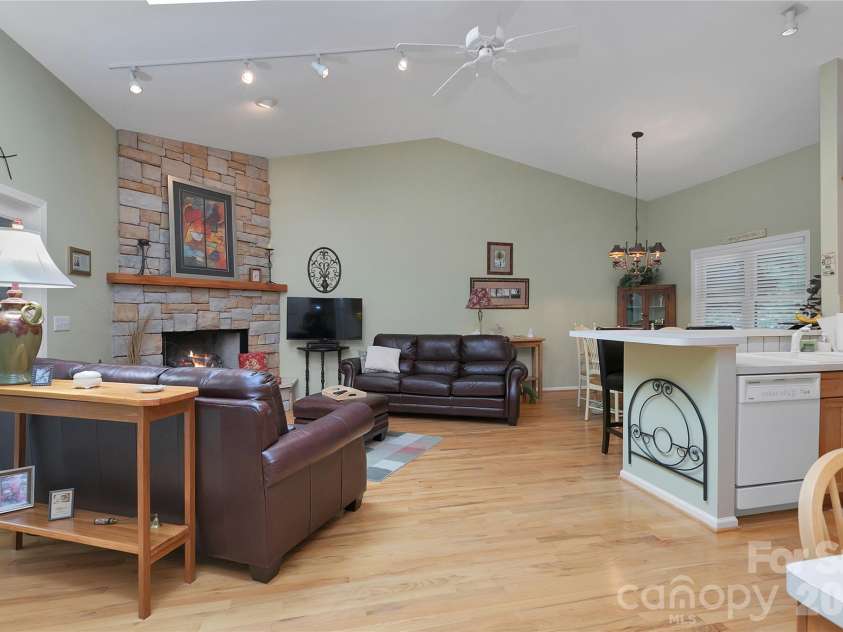 2641 Connestee Trail, Brevard, NC 28712.  MLS# CAR4398085, YatesRealty ID 33895. 