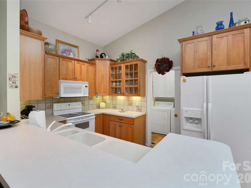 2641 Connestee Trail, Brevard, NC 28712.  MLS# CAR4398085, YatesRealty ID 33895. 