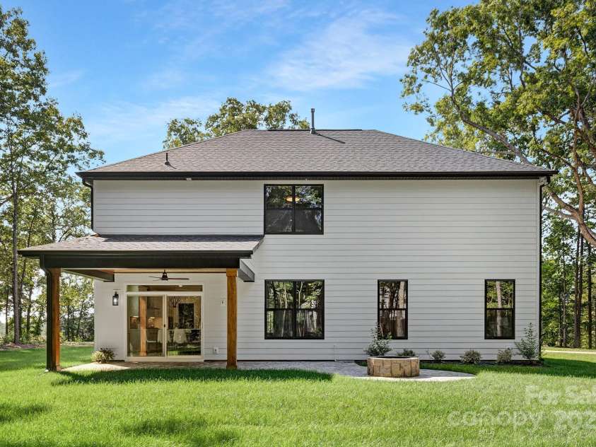 4605 Western Union School Road, Waxhaw, NC 28173.  MLS# CAR4219793, YatesRealty ID 33896. 