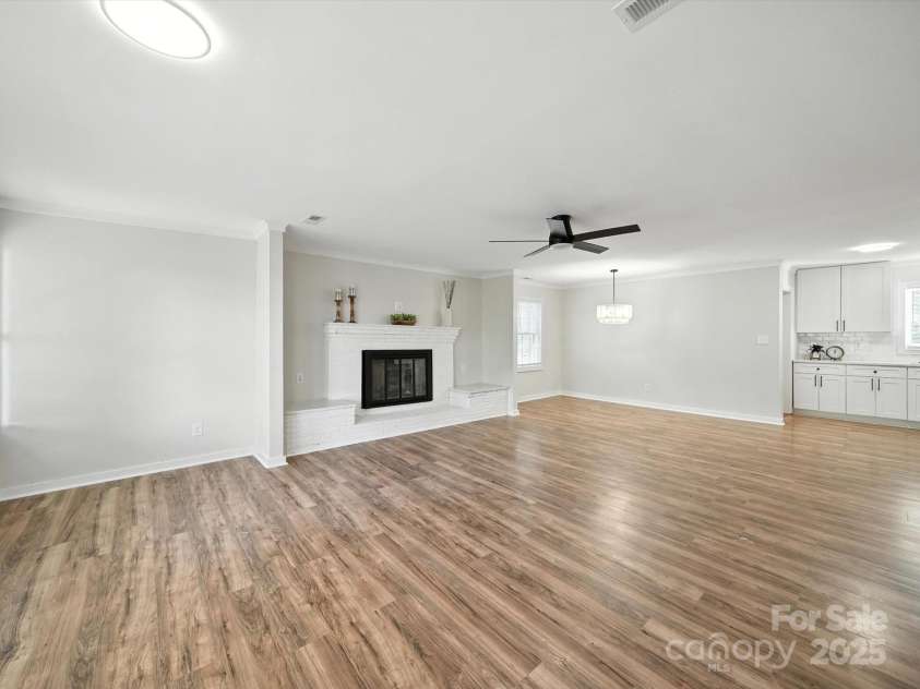 2870 Greenwood Road, Rock Hill, SC 29730.  MLS# CAR4286854, YatesRealty ID 33897. 