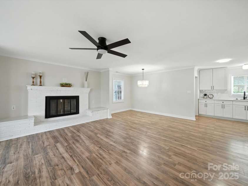 2870 Greenwood Road, Rock Hill, SC 29730.  MLS# CAR4286854, YatesRealty ID 33897. 