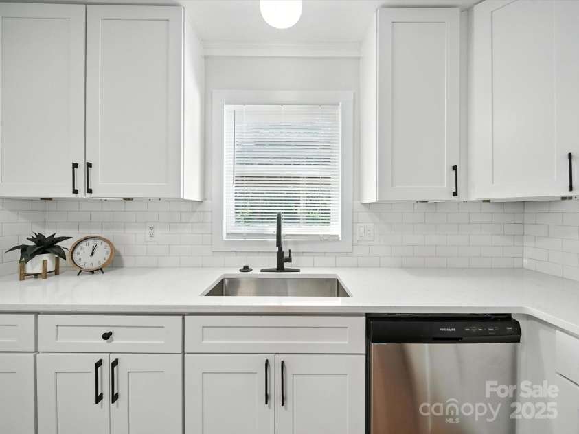 2870 Greenwood Road, Rock Hill, SC 29730.  MLS# CAR4286854, YatesRealty ID 33897. 