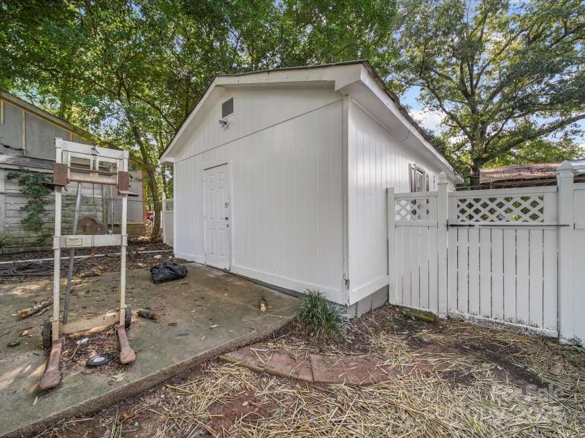 2870 Greenwood Road, Rock Hill, SC 29730.  MLS# CAR4286854, YatesRealty ID 33897. 