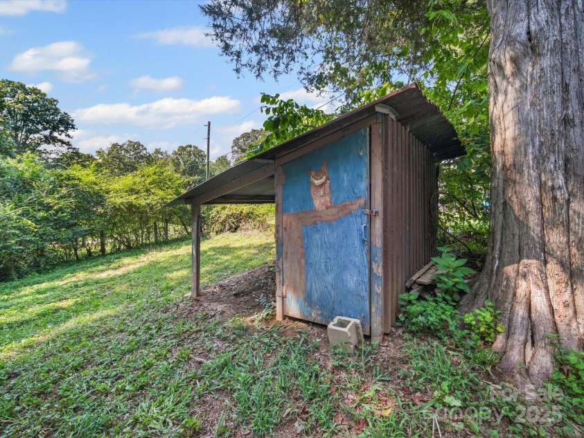 2870 Greenwood Road, Rock Hill, SC 29730.  MLS# CAR4286854, YatesRealty ID 33897. 