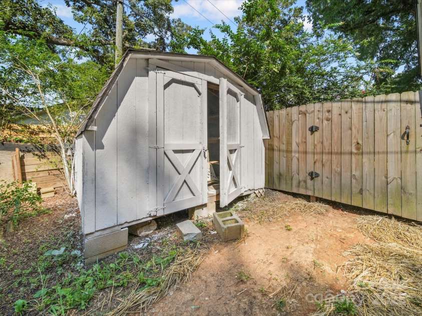 2870 Greenwood Road, Rock Hill, SC 29730.  MLS# CAR4286854, YatesRealty ID 33897. 