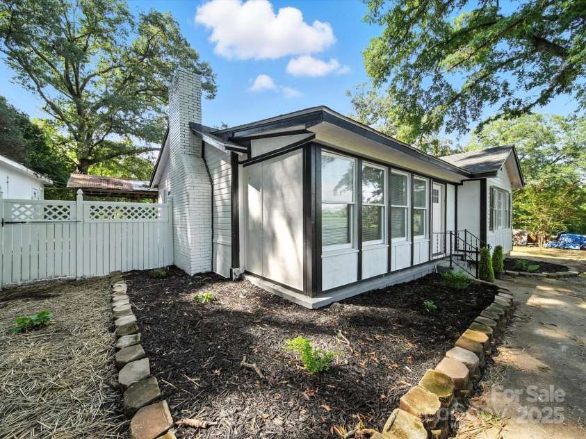 2870 Greenwood Road, Rock Hill, SC 29730.  MLS# CAR4286854, YatesRealty ID 33897. 