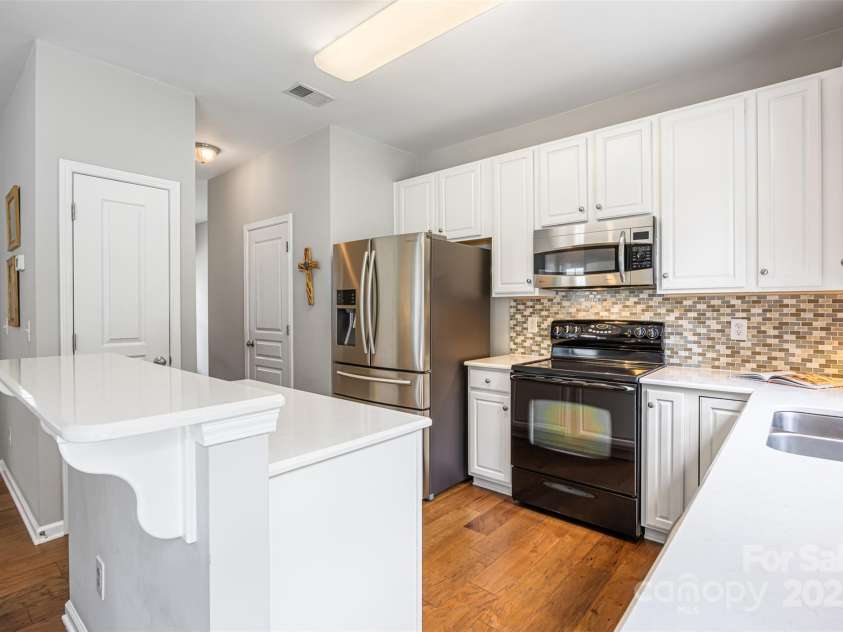 317 Sand Paver Way, Fort Mill, SC 29708.  MLS# CAR4294856, YatesRealty ID 33899. 