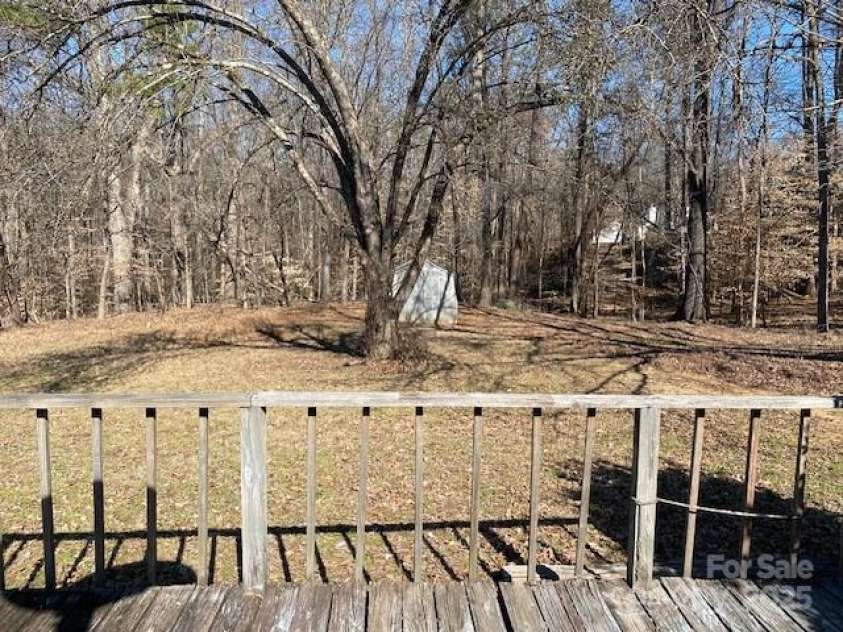 6536 Pineburr Road, Charlotte, NC 28211.  MLS# CAR4238205, YatesRealty ID 3390. 