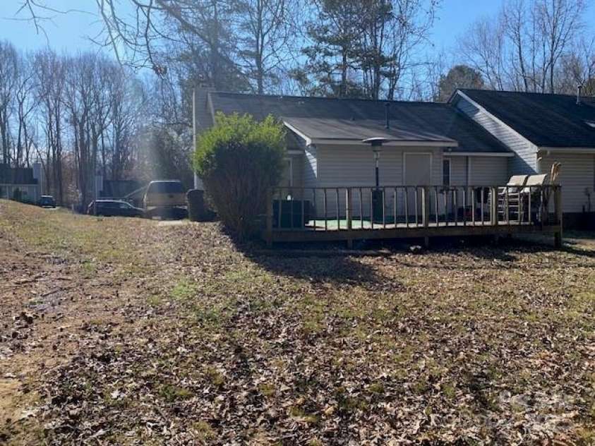 6536 Pineburr Road, Charlotte, NC 28211.  MLS# CAR4238205, YatesRealty ID 3390. Back