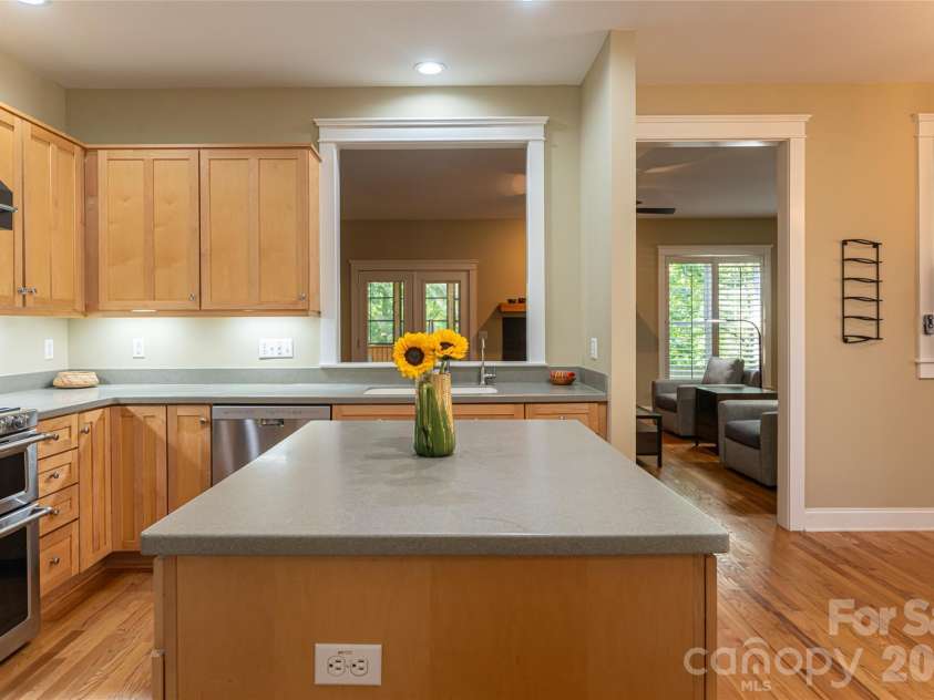 1328 Heathbrook Circle, Asheville, NC 28803.  MLS# CAR4392284, YatesRealty ID 33900. 