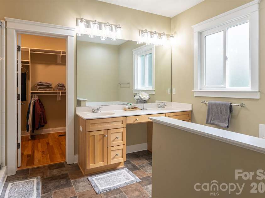 1328 Heathbrook Circle, Asheville, NC 28803.  MLS# CAR4392284, YatesRealty ID 33900. 