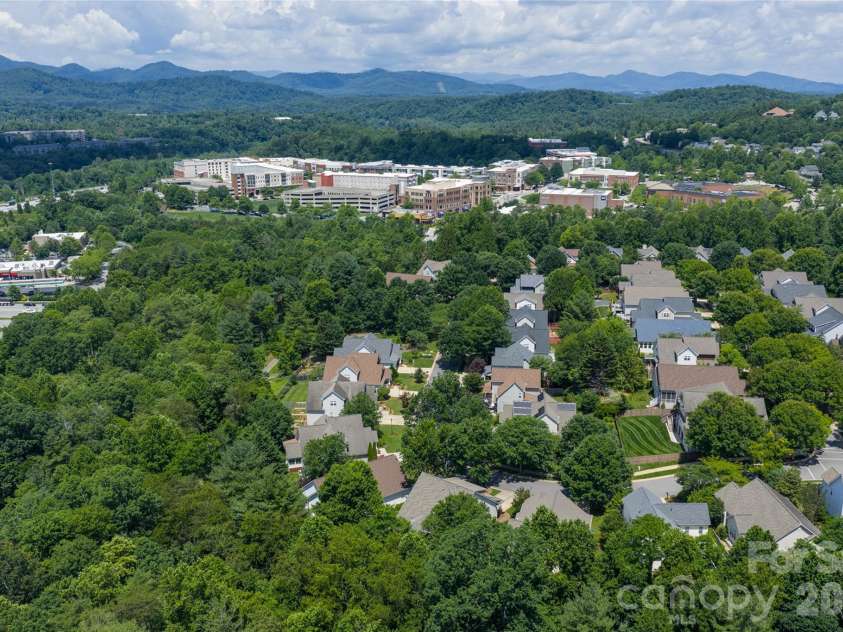 1328 Heathbrook Circle, Asheville, NC 28803.  MLS# CAR4392284, YatesRealty ID 33900. 
