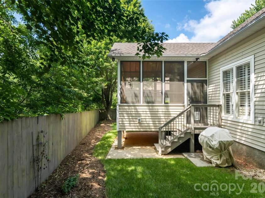 1328 Heathbrook Circle, Asheville, NC 28803.  MLS# CAR4392284, YatesRealty ID 33900. 