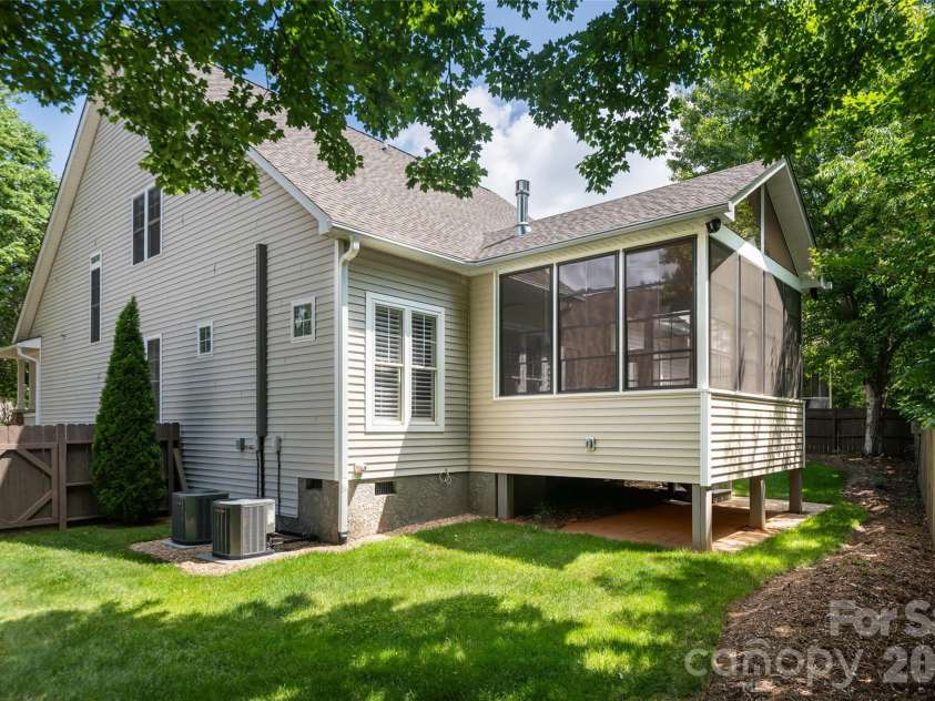 1328 Heathbrook Circle, Asheville, NC 28803.  MLS# CAR4392284, YatesRealty ID 33900. 
