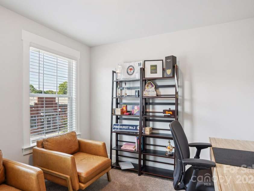 620 Amalfi Drive, Davidson, NC 28036.  MLS# CAR4294404, YatesRealty ID 33900. 