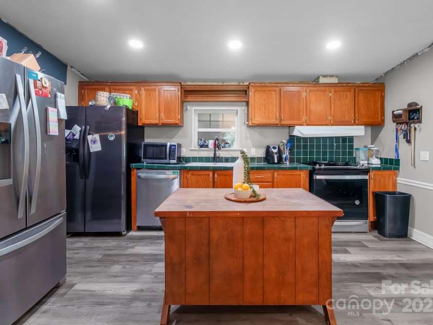 2020 Faulks Church Road, Marshville, NC 28103.  MLS# CAR4290574, YatesRealty ID 33902. 