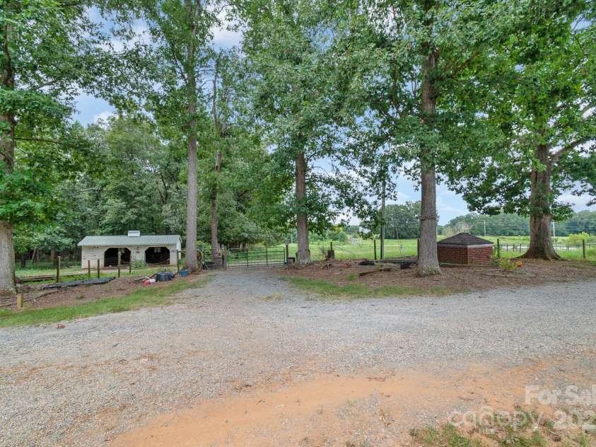 2020 Faulks Church Road, Marshville, NC 28103.  MLS# CAR4290574, YatesRealty ID 33902. 