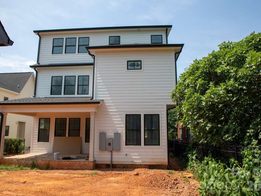 2205 Shenandoah Avenue, Charlotte, NC 28205.  MLS# CAR4384232, YatesRealty ID 33902. 
