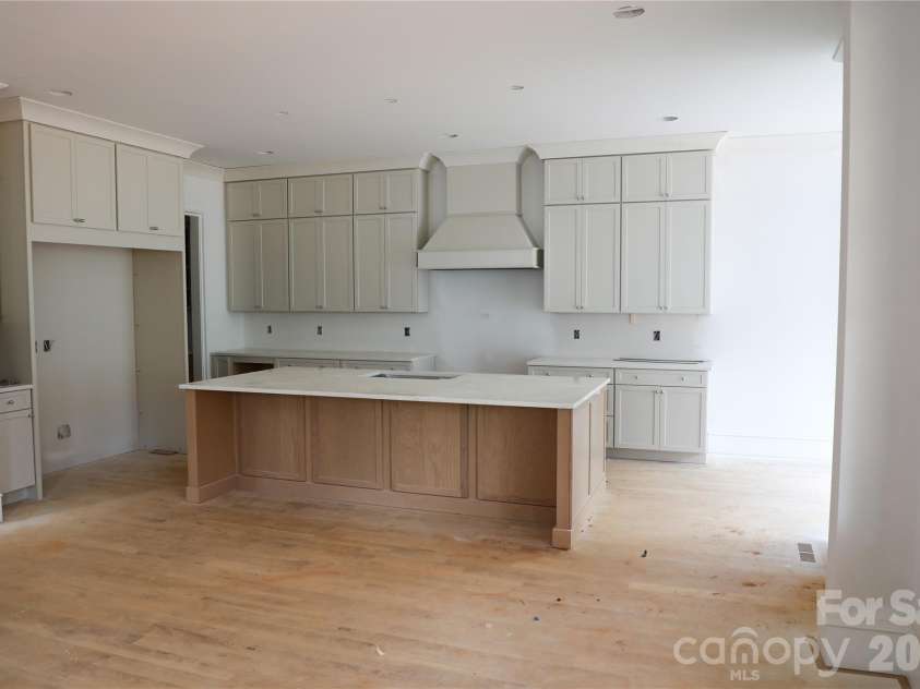 2205 Shenandoah Avenue, Charlotte, NC 28205.  MLS# CAR4384232, YatesRealty ID 33902. 