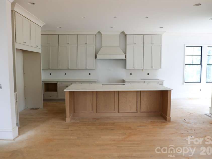 2205 Shenandoah Avenue, Charlotte, NC 28205.  MLS# CAR4384232, YatesRealty ID 33902. 