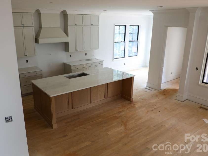 2205 Shenandoah Avenue, Charlotte, NC 28205.  MLS# CAR4384232, YatesRealty ID 33902. 