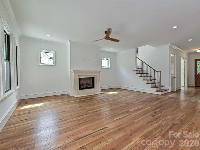2205 Shenandoah Avenue, Charlotte, NC 28205.  MLS# CAR4384232, YatesRealty ID 33902. 