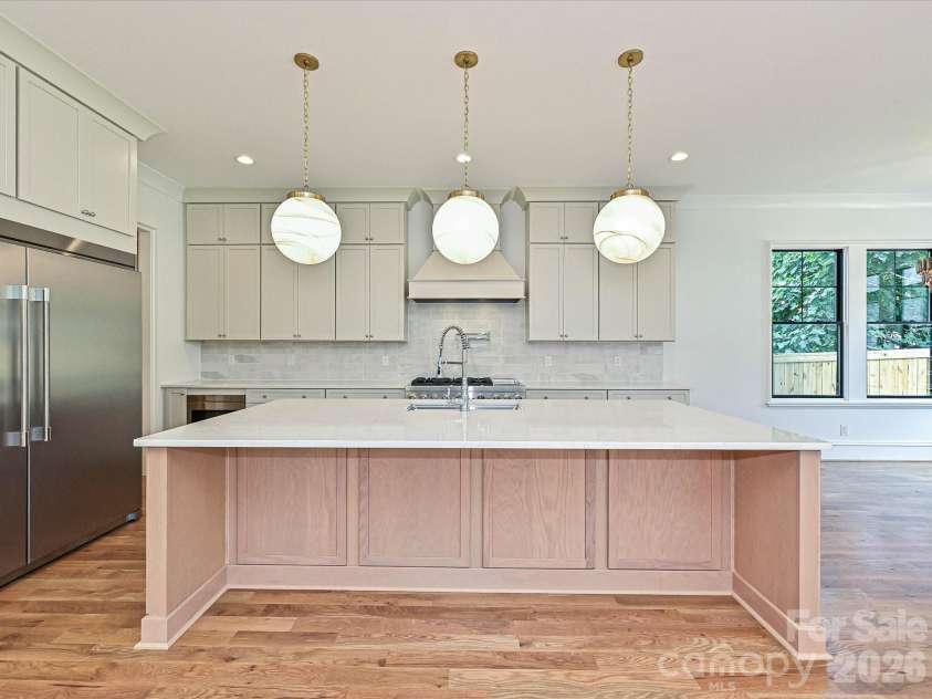 2205 Shenandoah Avenue, Charlotte, NC 28205.  MLS# CAR4384232, YatesRealty ID 33902. 