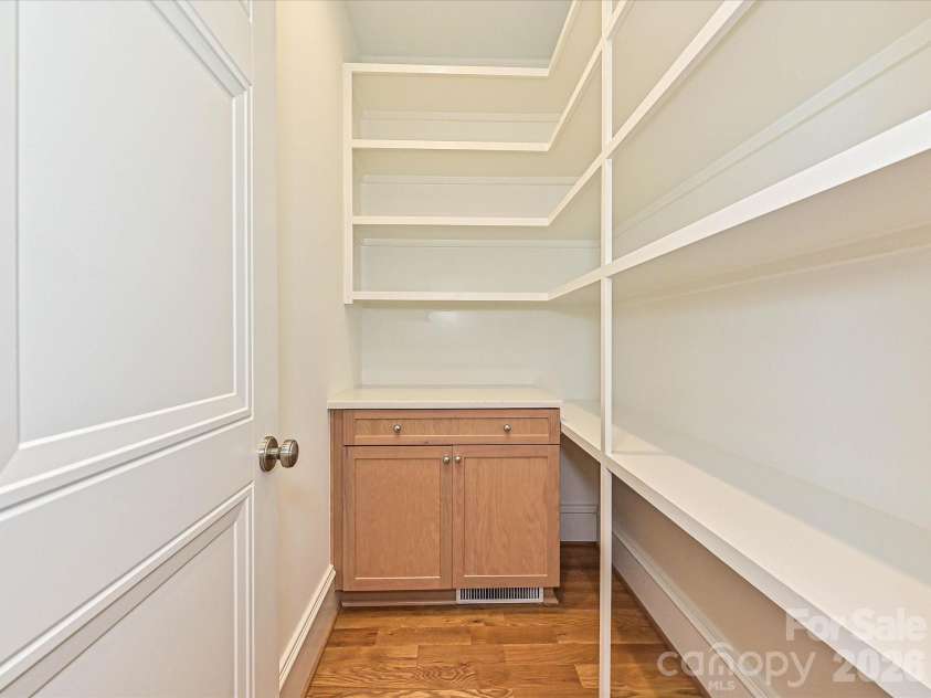 2205 Shenandoah Avenue, Charlotte, NC 28205.  MLS# CAR4384232, YatesRealty ID 33902. 