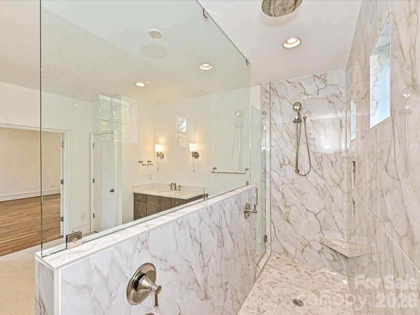 2205 Shenandoah Avenue, Charlotte, NC 28205.  MLS# CAR4384232, YatesRealty ID 33902. 
