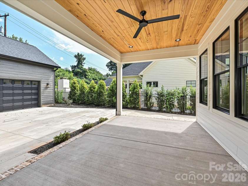 2205 Shenandoah Avenue, Charlotte, NC 28205.  MLS# CAR4384232, YatesRealty ID 33902. 
