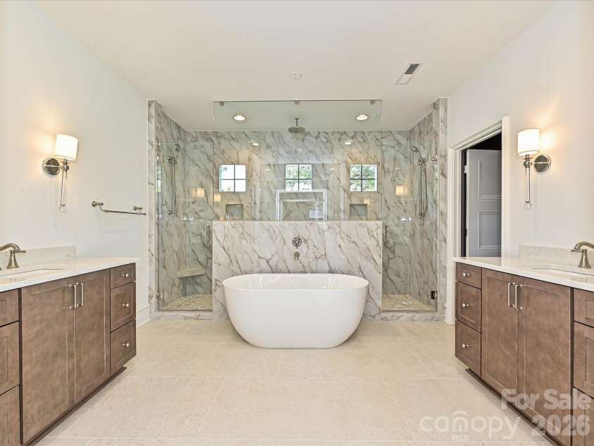 2205 Shenandoah Avenue, Charlotte, NC 28205.  MLS# CAR4384232, YatesRealty ID 33902. Designer primary bath