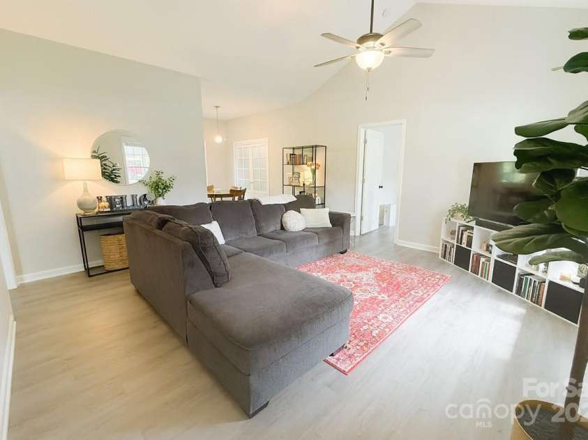 116 Wayne Avenue, Kannapolis, NC 28081.  MLS# CAR4292924, YatesRealty ID 33904. 