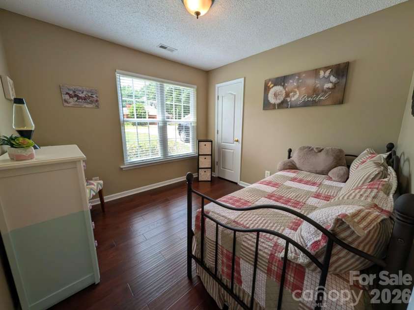 704 Gum Branch Road, Charlotte, NC 28214.  MLS# CAR4397567, YatesRealty ID 33904. 