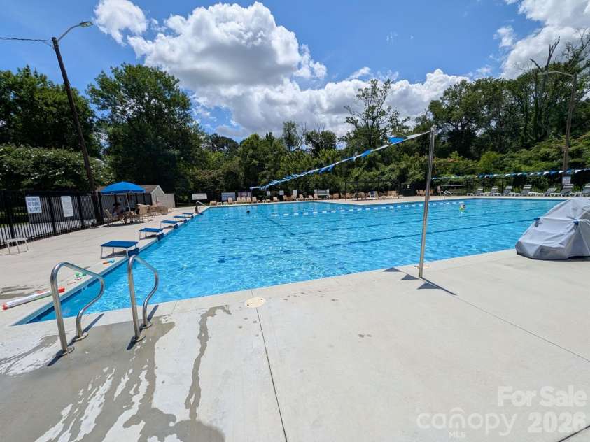 704 Gum Branch Road, Charlotte, NC 28214.  MLS# CAR4397567, YatesRealty ID 33904. 