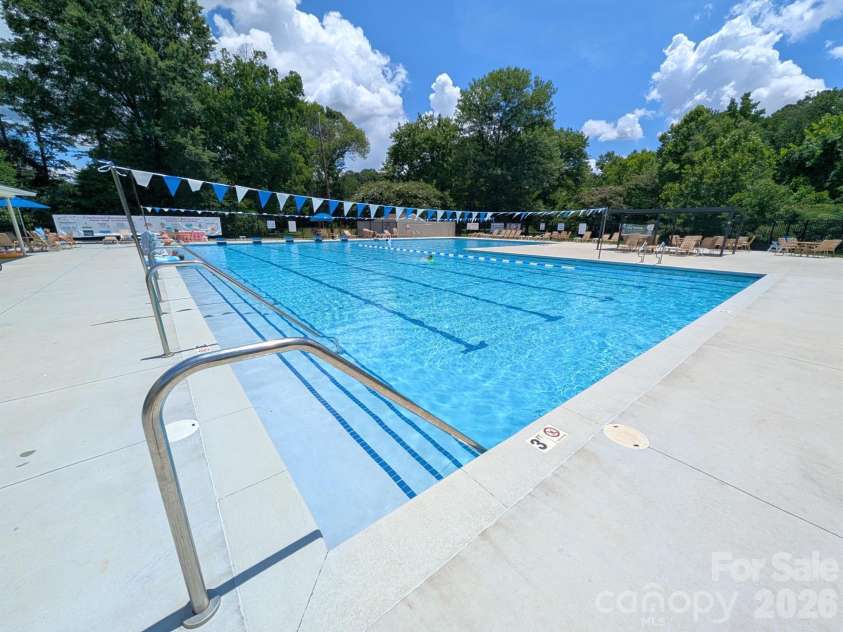 704 Gum Branch Road, Charlotte, NC 28214.  MLS# CAR4397567, YatesRealty ID 33904. 