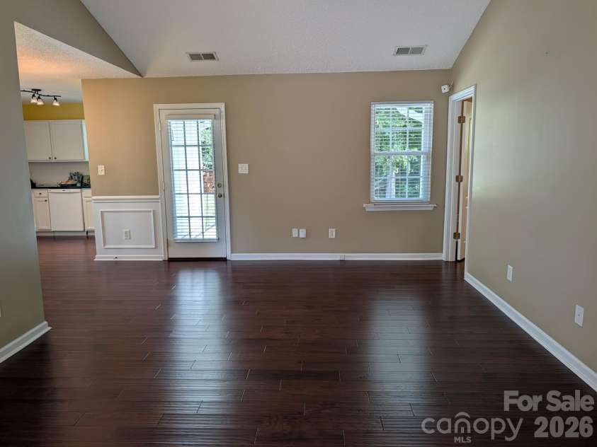 704 Gum Branch Road, Charlotte, NC 28214.  MLS# CAR4397567, YatesRealty ID 33904. 