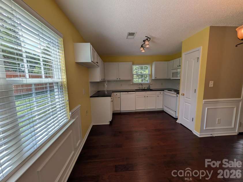 704 Gum Branch Road, Charlotte, NC 28214.  MLS# CAR4397567, YatesRealty ID 33904. 