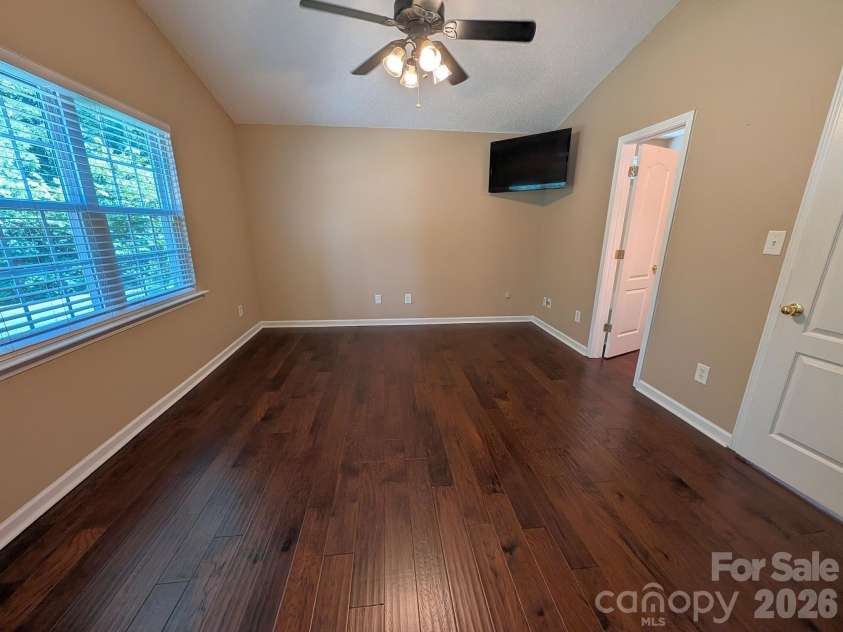 704 Gum Branch Road, Charlotte, NC 28214.  MLS# CAR4397567, YatesRealty ID 33904. 