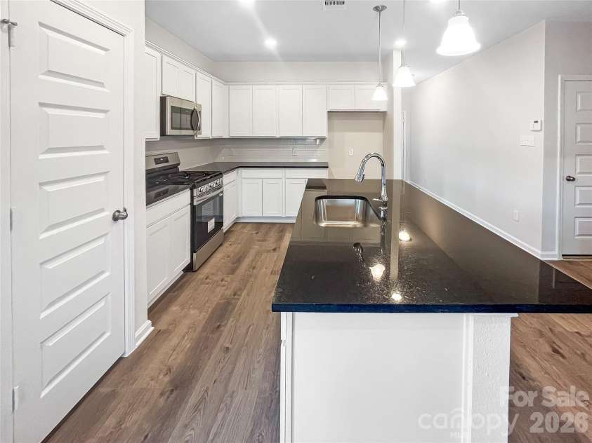 4223 Ruth Creek Court, Charlotte, NC 28216.  MLS# CAR4398174, YatesRealty ID 33905. 