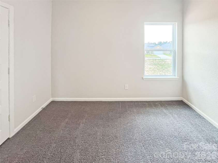 4223 Ruth Creek Court, Charlotte, NC 28216.  MLS# CAR4398174, YatesRealty ID 33905. 