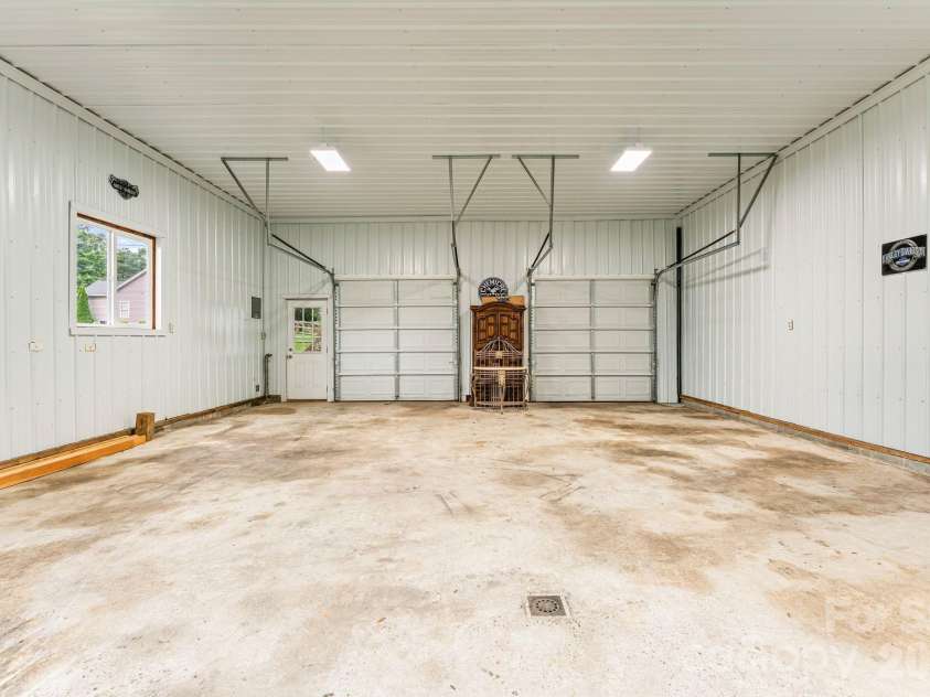 301 Milling Road, Mocksville, NC 27028.  MLS# CAR4398389, YatesRealty ID 33907. 