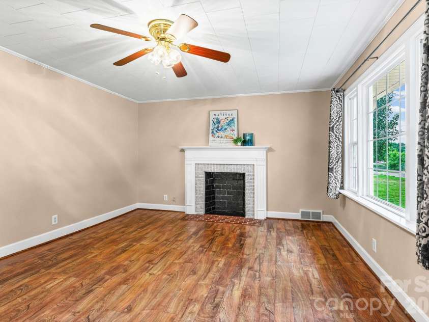 301 Milling Road, Mocksville, NC 27028.  MLS# CAR4398389, YatesRealty ID 33907. 