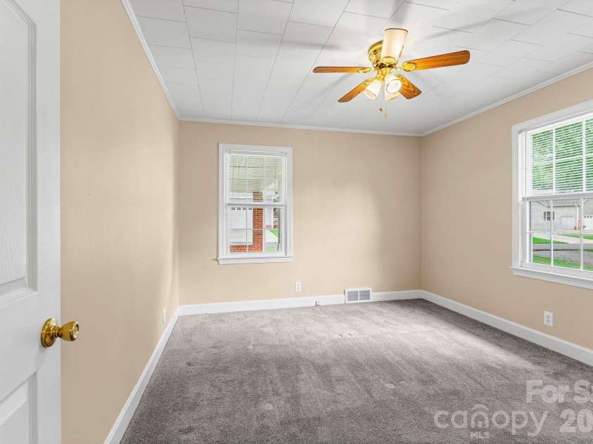 301 Milling Road, Mocksville, NC 27028.  MLS# CAR4398389, YatesRealty ID 33907. 