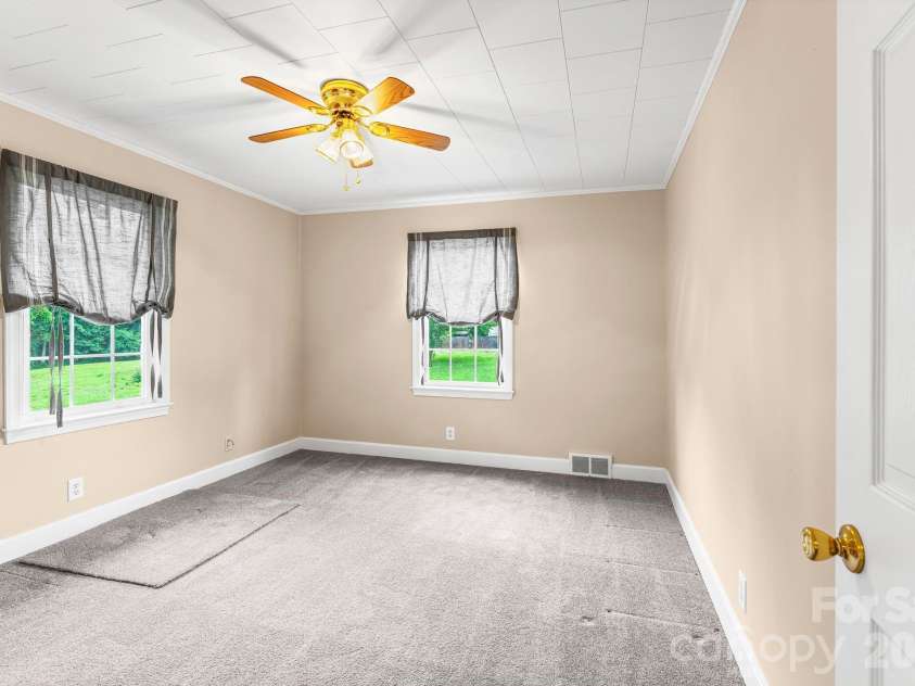 301 Milling Road, Mocksville, NC 27028.  MLS# CAR4398389, YatesRealty ID 33907. 