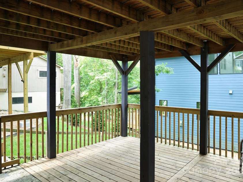 107 Riverview Drive, Asheville, NC 28806.  MLS# CAR4275298, YatesRealty ID 33909. Lower Deck